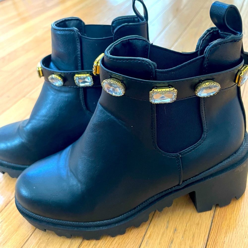 Nicole Miller Chelsey Boots Womens Size 6 Synthetic Faux Leather Beaded New